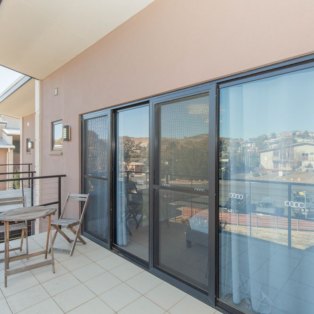 Khione – 5/23-25 Kirwan Close