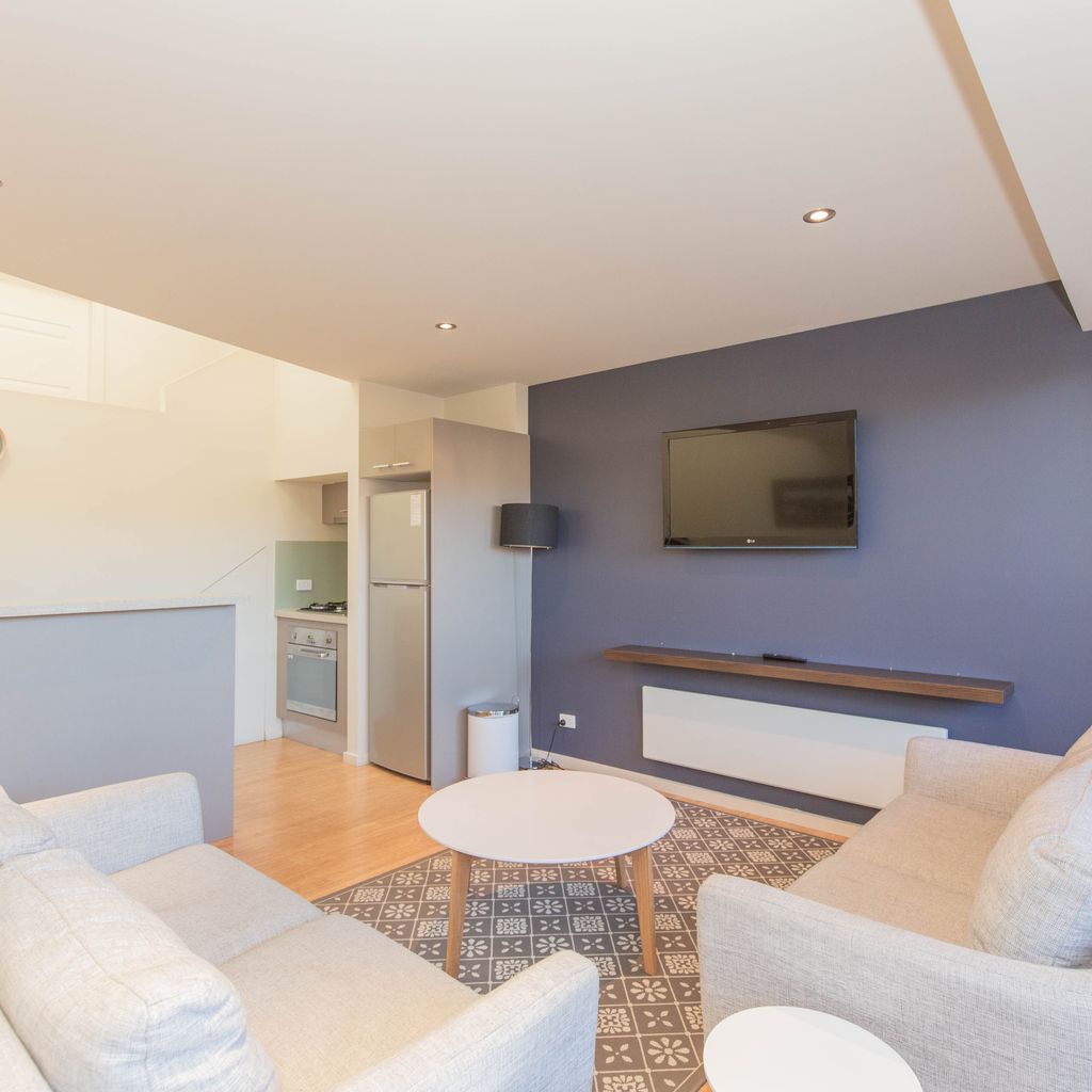Khione – 5/23-25 Kirwan Close