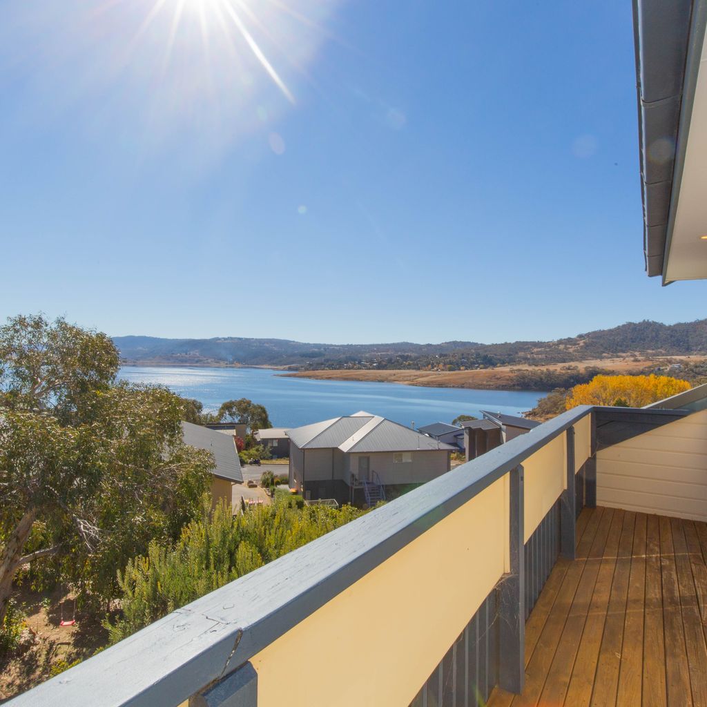 Lakehaus – 2/11 Rainbow Drive