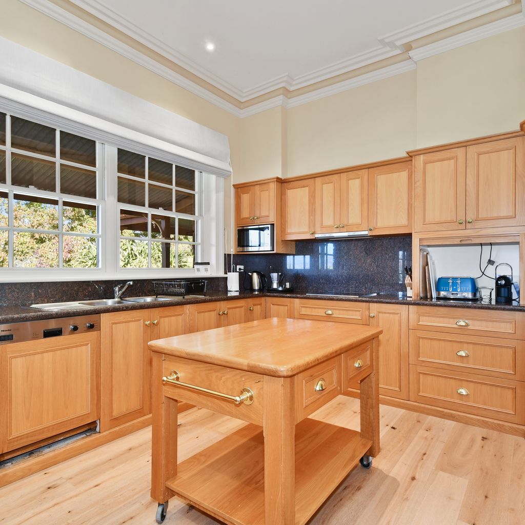 Cornhill – Merrijig – Sleeps 12