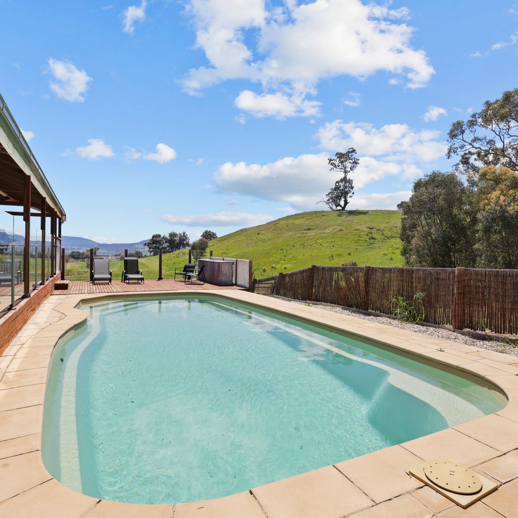 Mansfield Hideaway – Sleeps 10