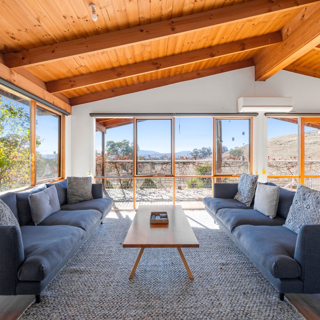 Mansfield Hideaway – Sleeps 10