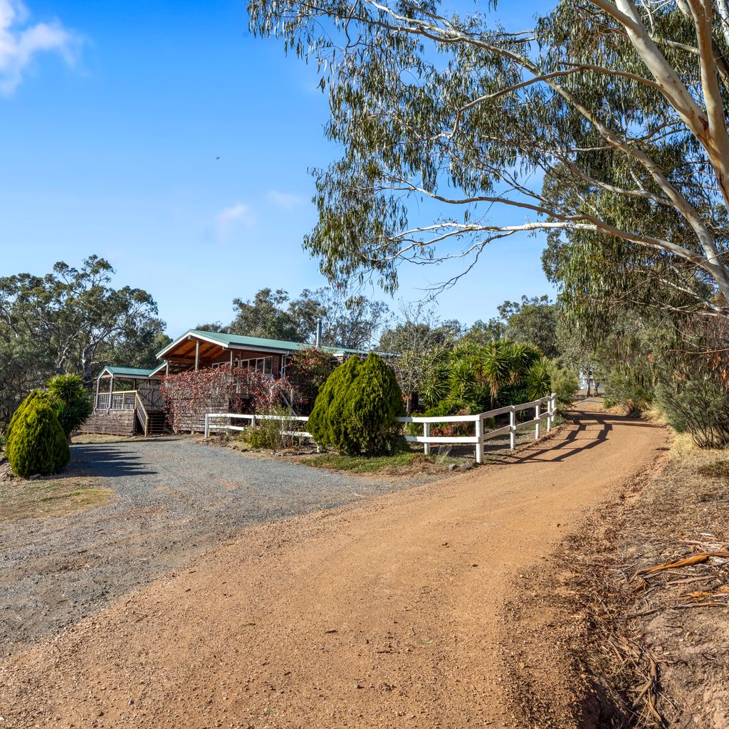 Mansfield Hideaway – Sleeps 10