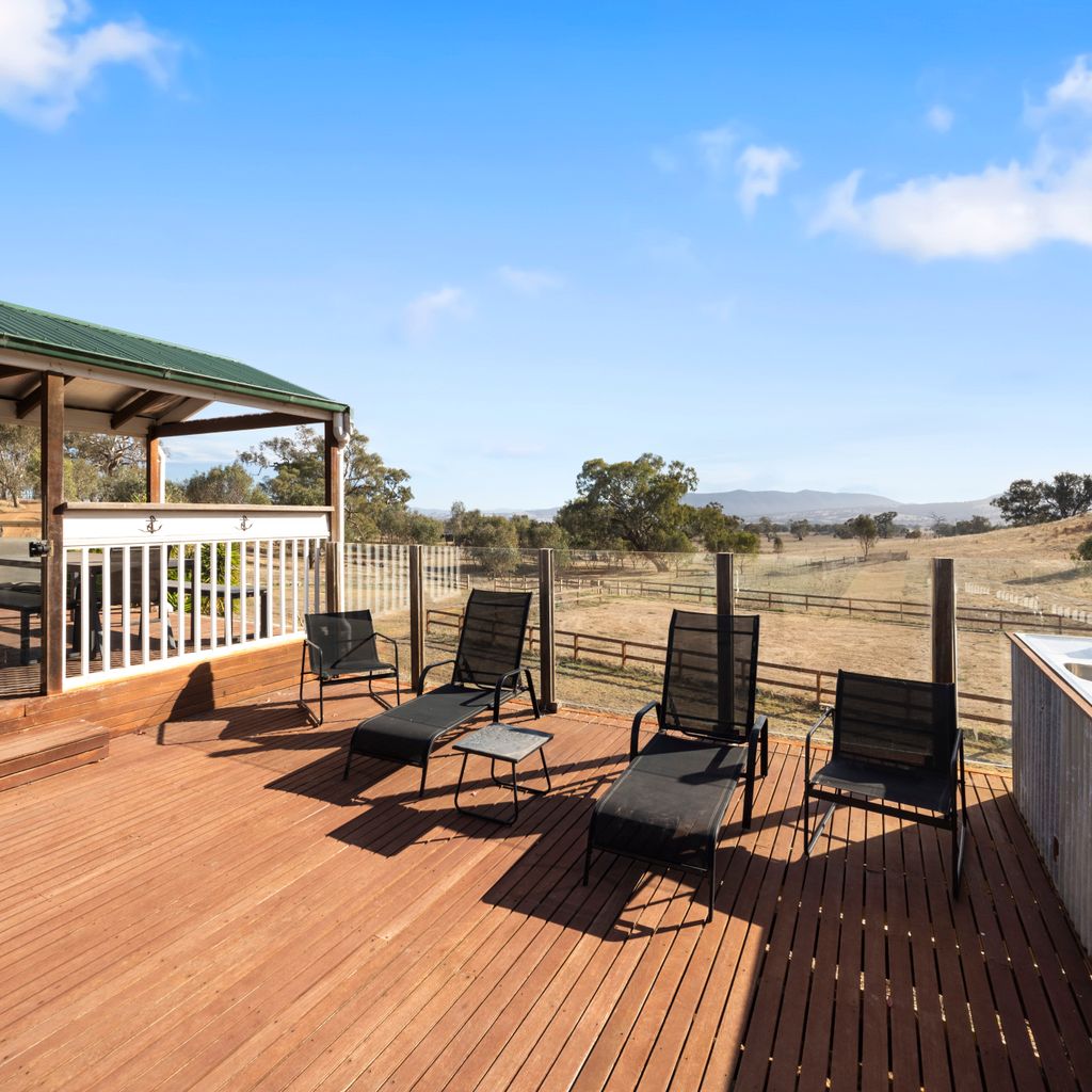 Mansfield Hideaway – Sleeps 10