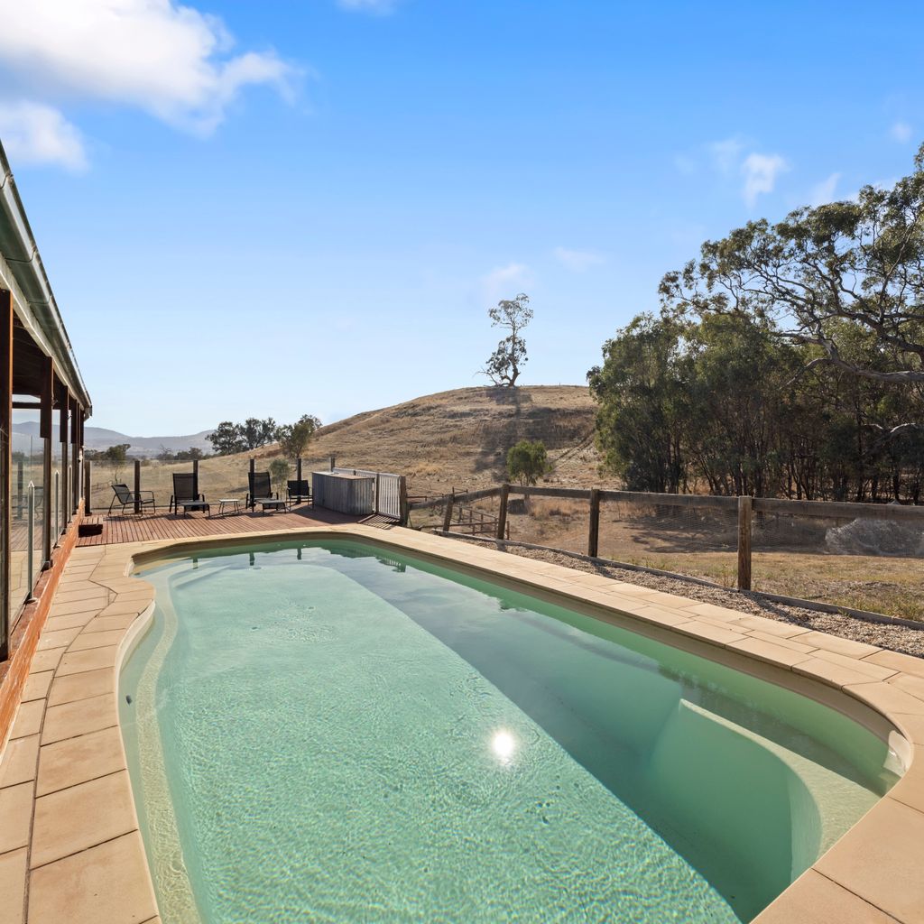 Mansfield Hideaway – Sleeps 10