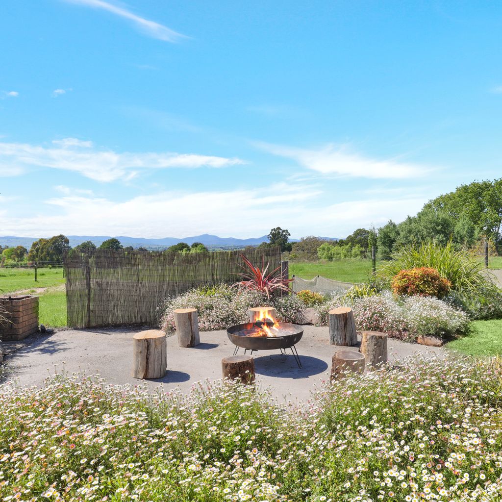 Bella Vista – Mansfield – Sleeps 8