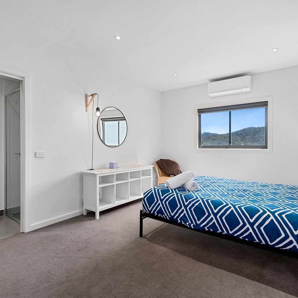 Black Diamond – Luxury Alpine Home in Merrijig | Sleeps 14