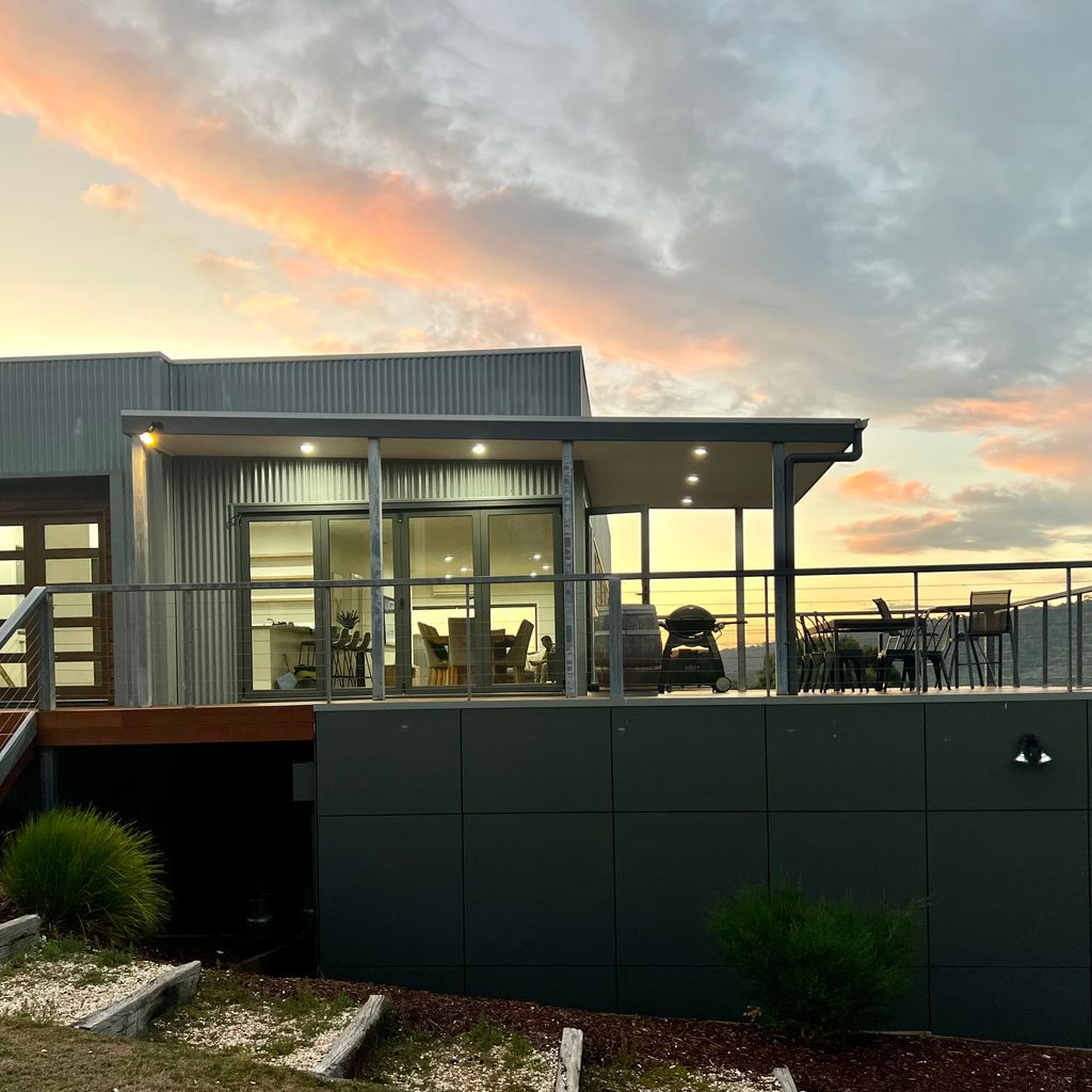 Black Diamond – Luxury Alpine Home in Merrijig | Sleeps 14