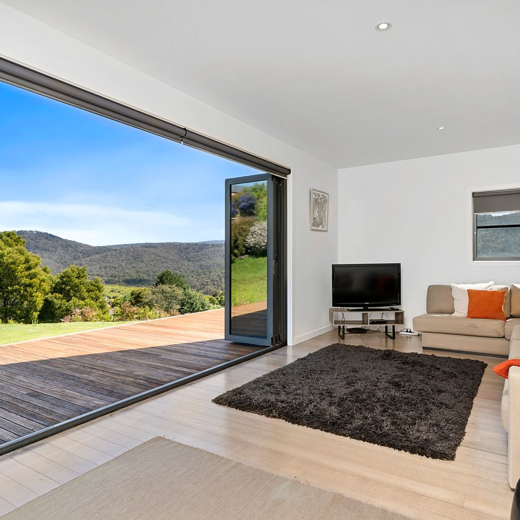 Black Diamond – Luxury Alpine Home in Merrijig | Sleeps 14