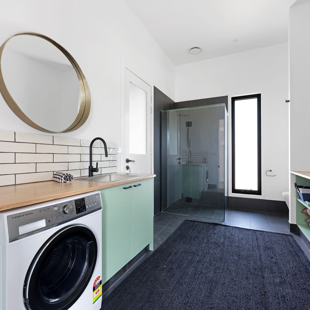 Half Mile High – Merrijig – Sleeps 10