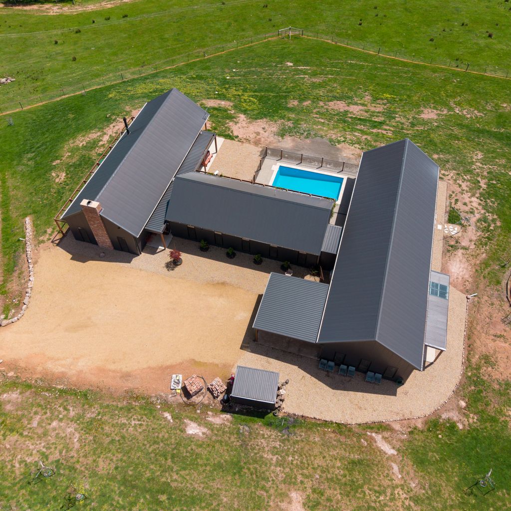 Half Mile High – Merrijig – Sleeps 10