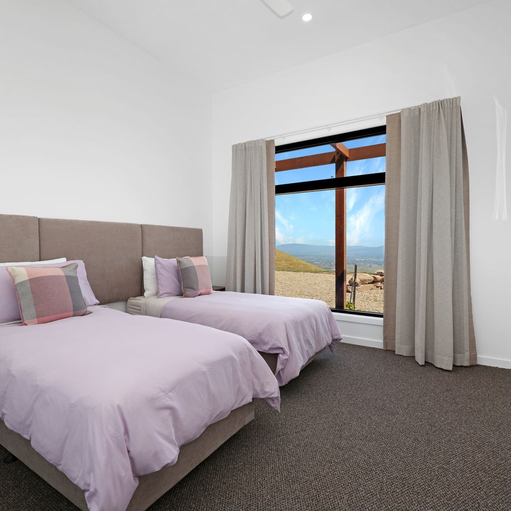 Half Mile High – Merrijig – Sleeps 10