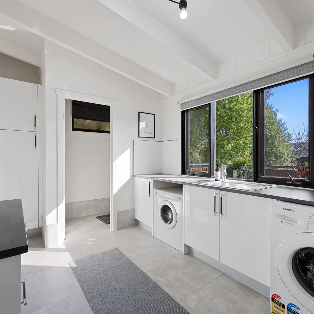 Luxury 5BR Mountain Home | Mt Buller Views