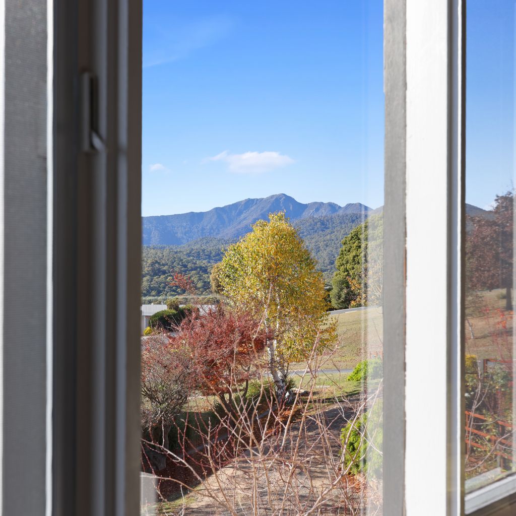Luxury 5BR Mountain Home | Mt Buller Views