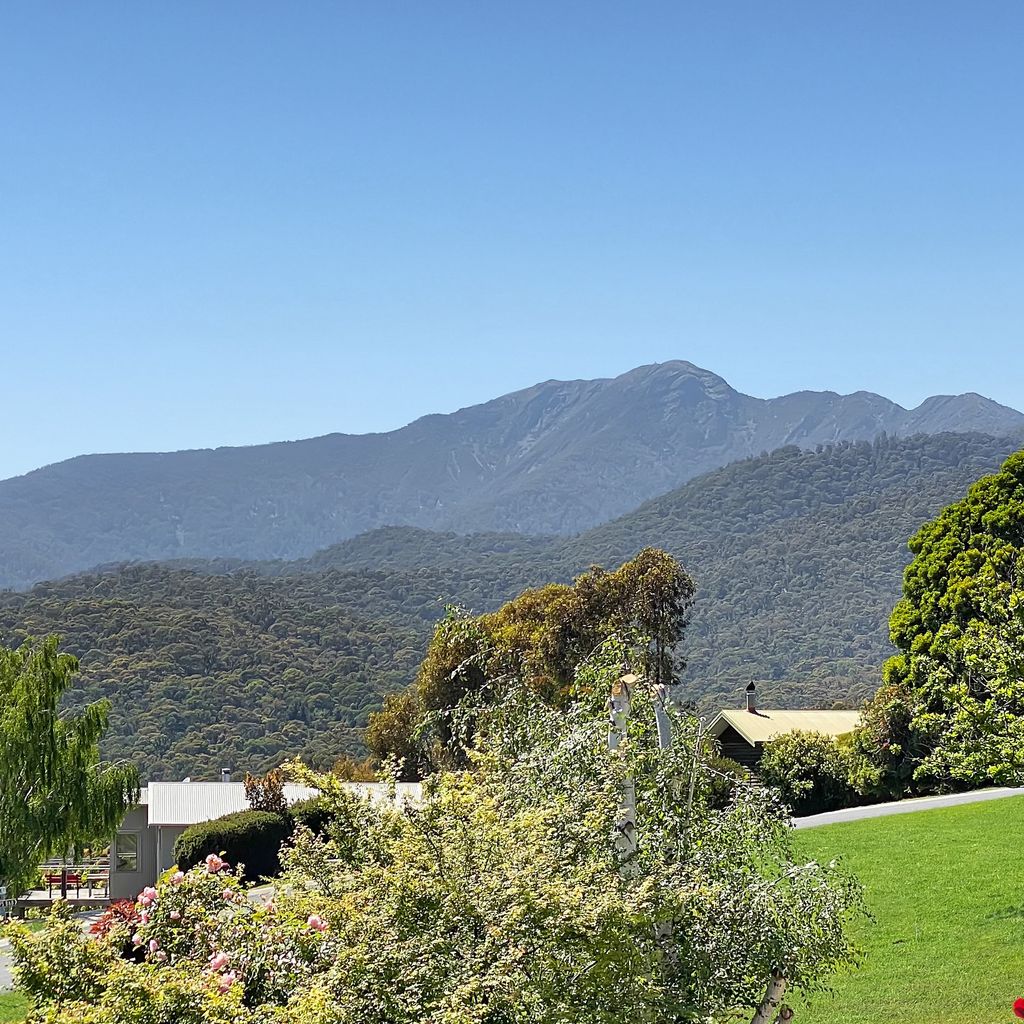 Luxury 5BR Mountain Home | Mt Buller Views