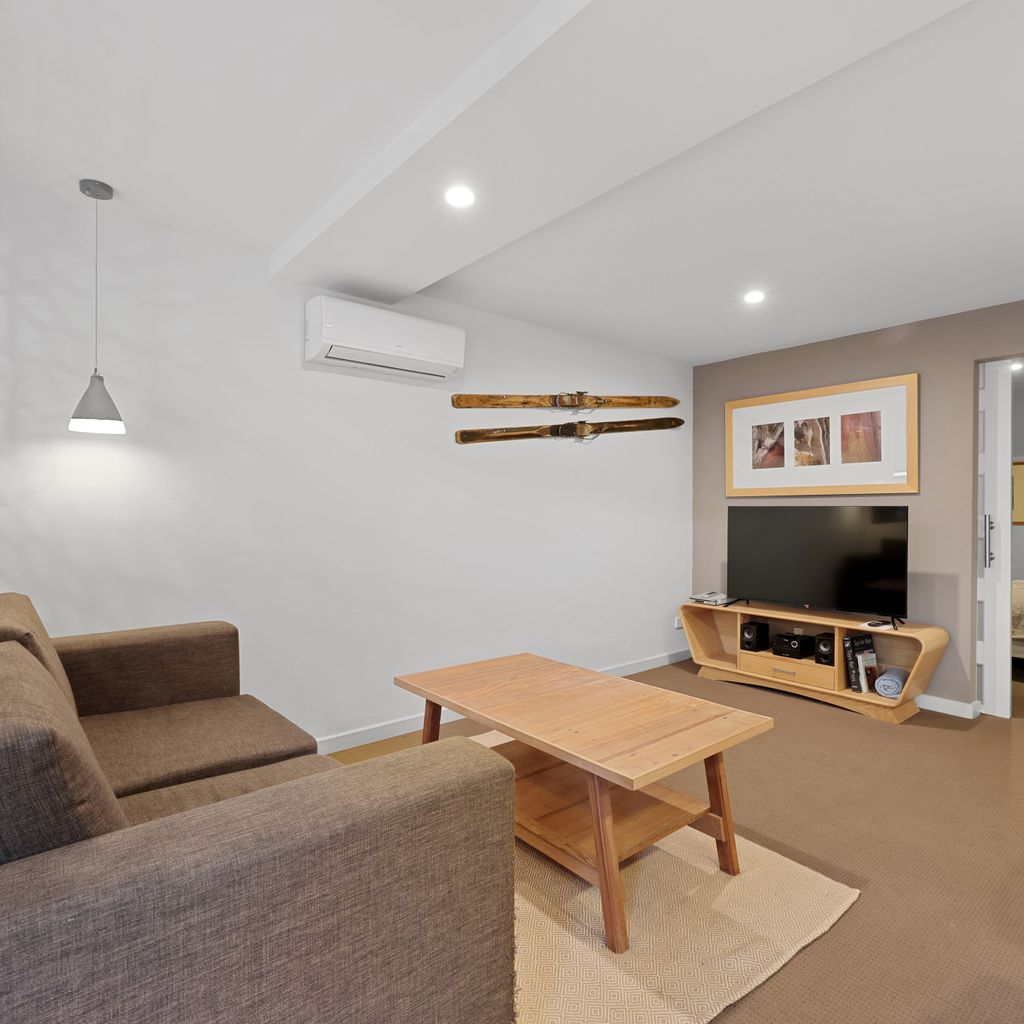 Luxury 5BR Mountain Home | Mt Buller Views