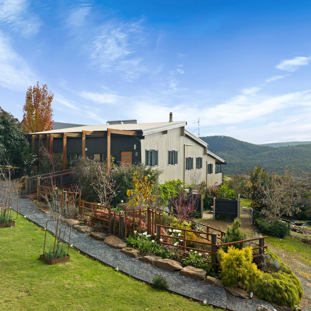 Luxury 5BR Mountain Home | Mt Buller Views