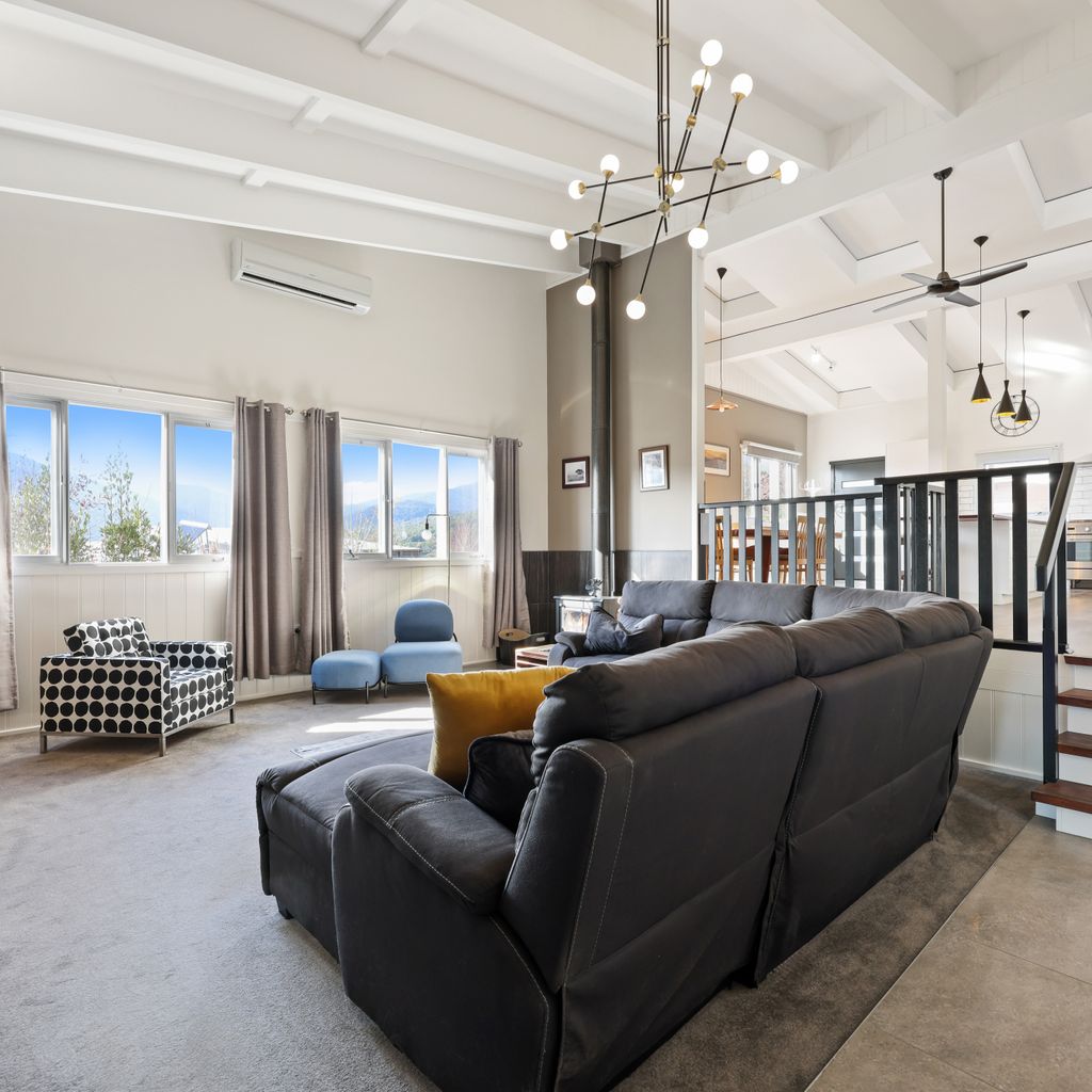 Luxury 5BR Mountain Home | Mt Buller Views