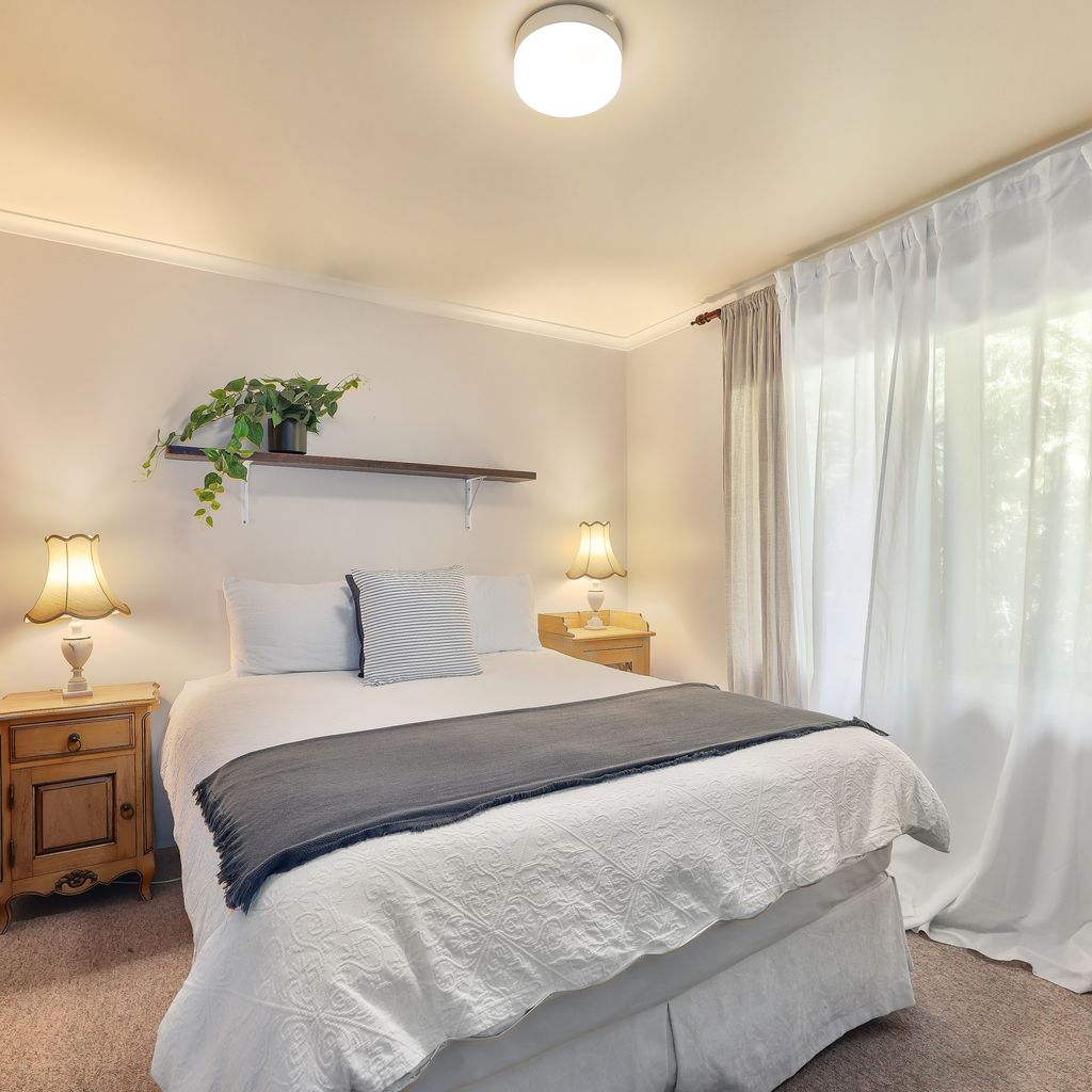 Jamieson Cottages – Cottage TWO – Sleeps 4