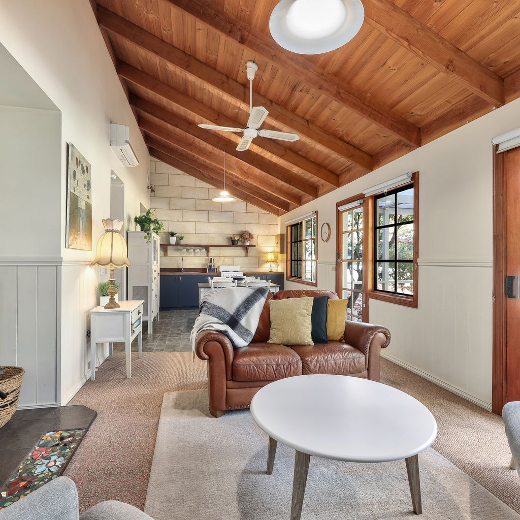 Jamieson Cottages – All Four Cottages – Sleeps 16