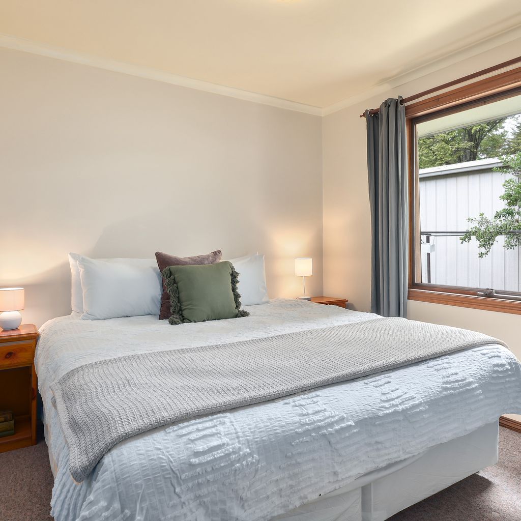 Jamieson Cottages – All Four Cottages – Sleeps 16