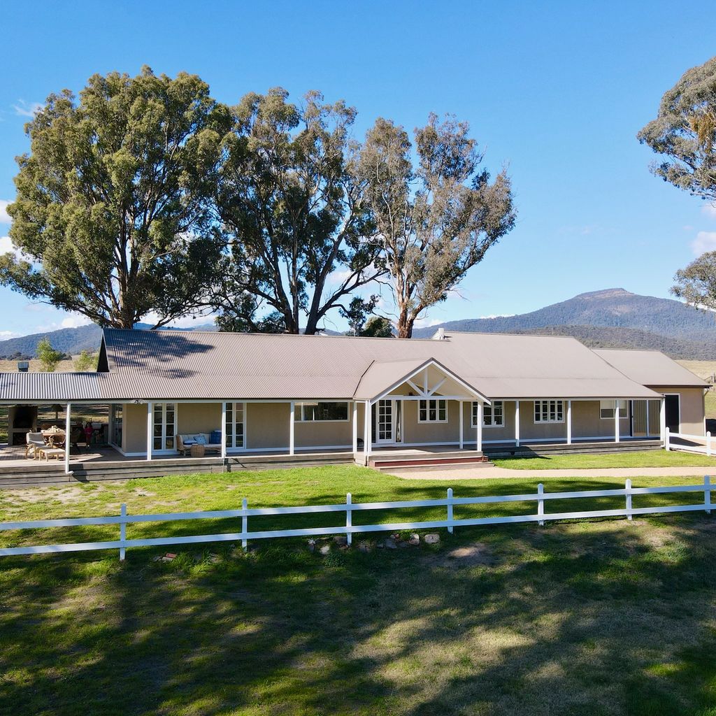 Merrigums – Merrijig – Sleeps 12
