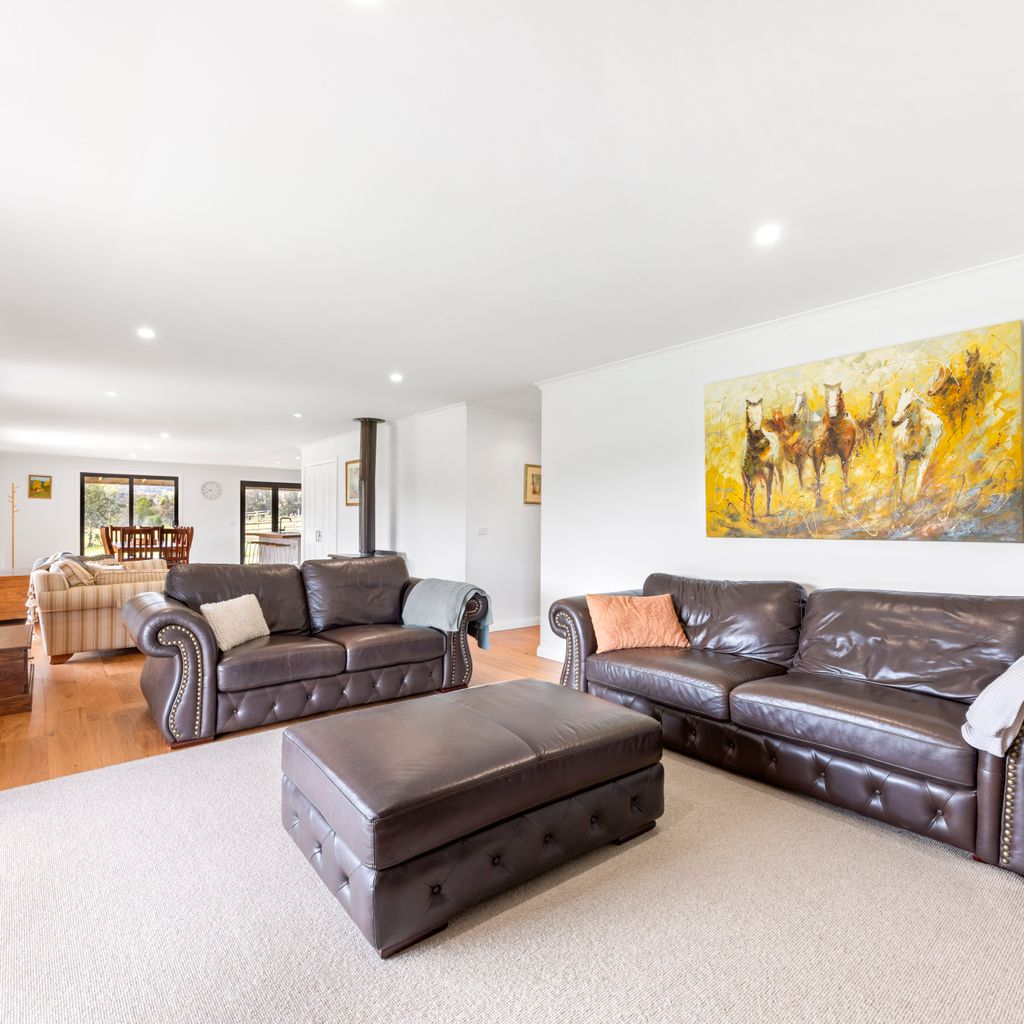 Kelly Creek Farm – Tolmie – Sleeps 10