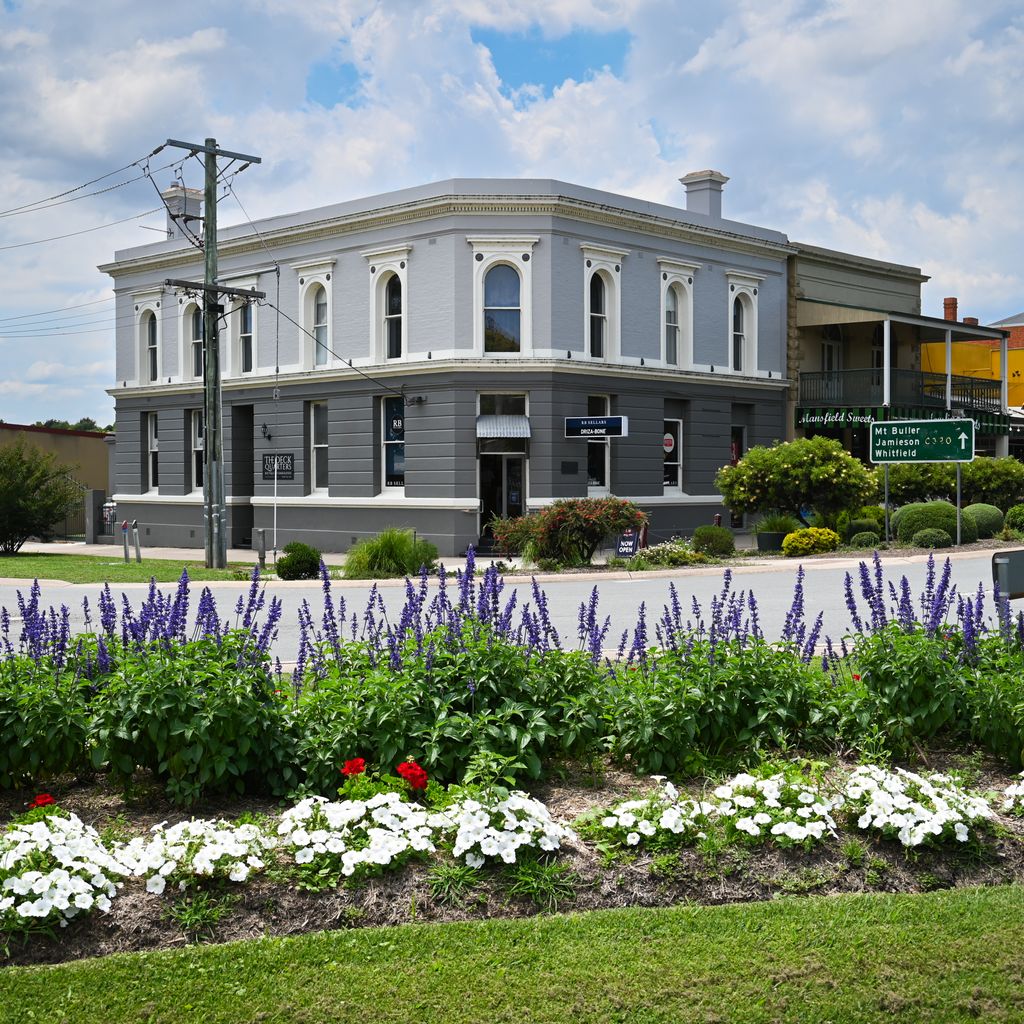 Deck Quarters – The Grande Vista