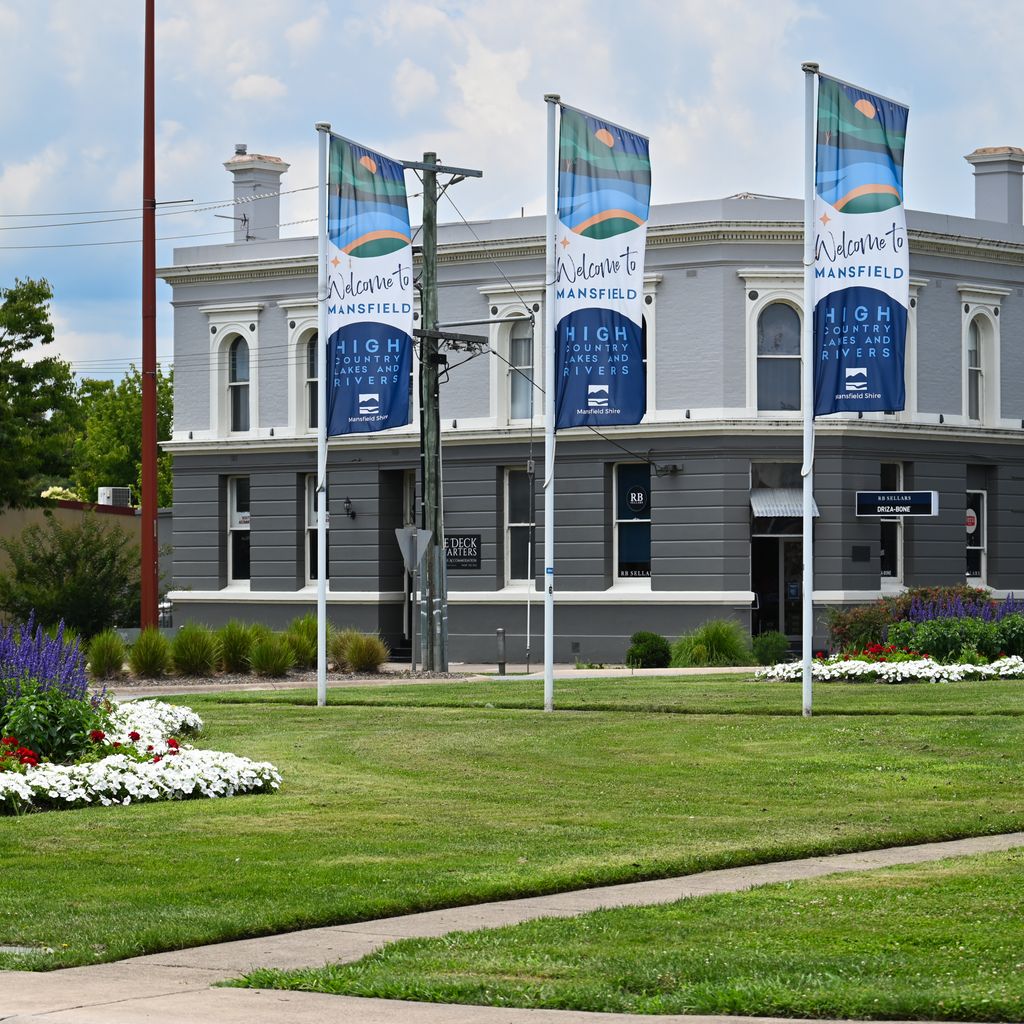 Deck Quarters – The Grande Vista