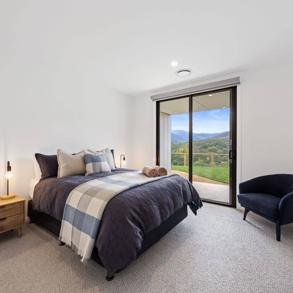 Tanderra 180 – Meaning “Resting Place” – Sleeps 12