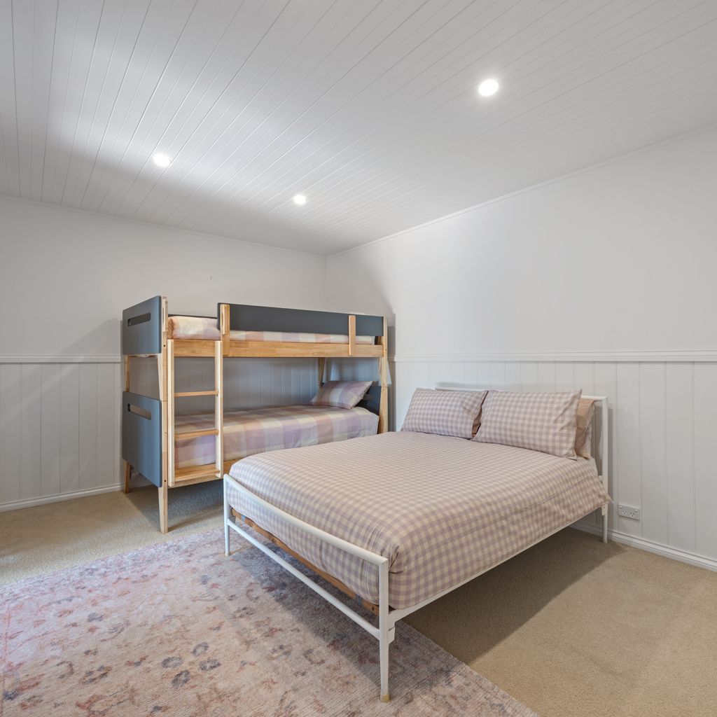 Stoneleigh Rise – Mansfield – Sleeps 12