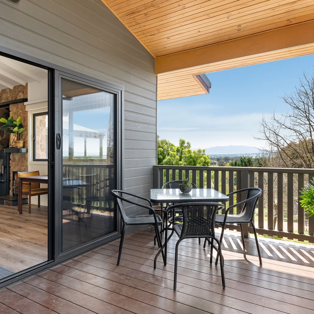 Stoneleigh Rise – Mansfield – Sleeps 12