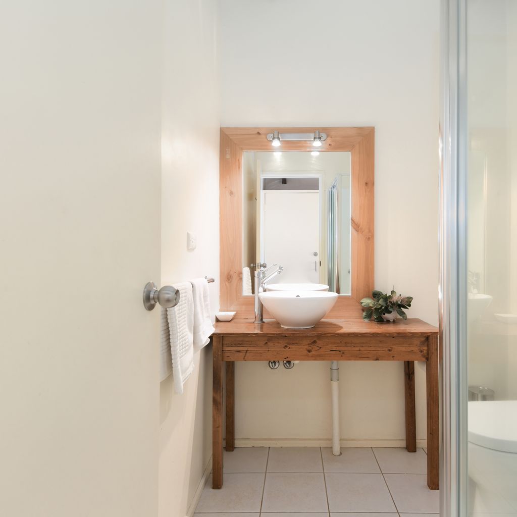 Redgum Apartment – Merrijig – Sleeps 7