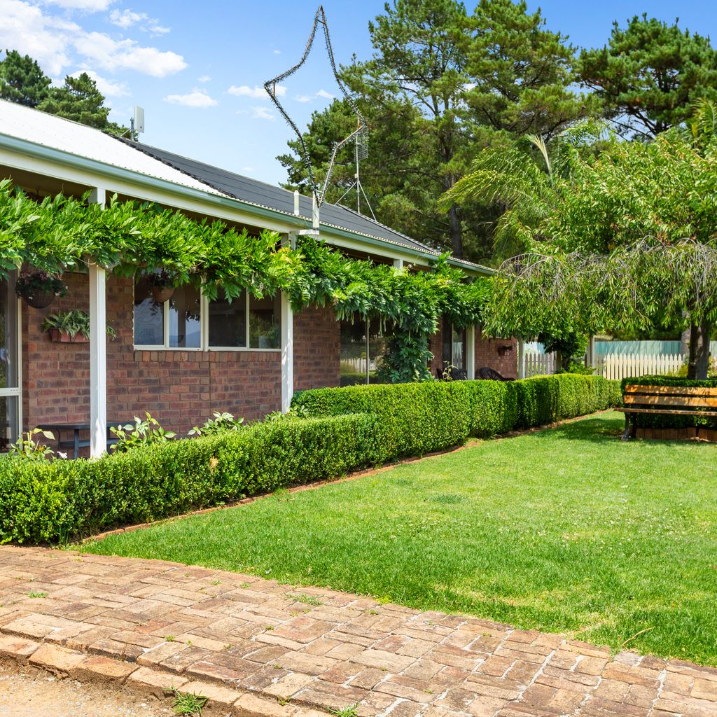 Monkey Gully Retreat – Pool – Mansfield – Sleeps 9