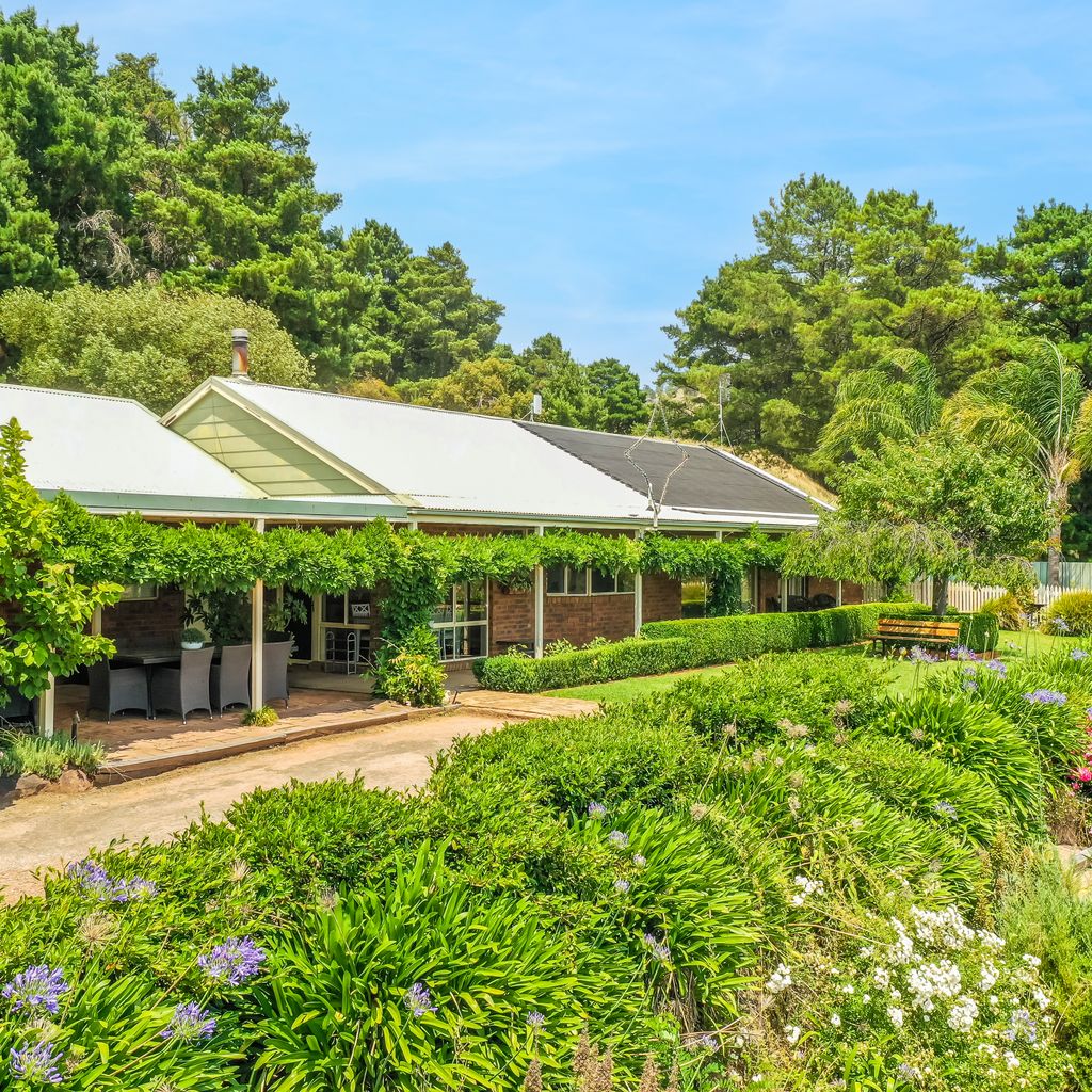 Monkey Gully Retreat – Pool – Mansfield – Sleeps 9