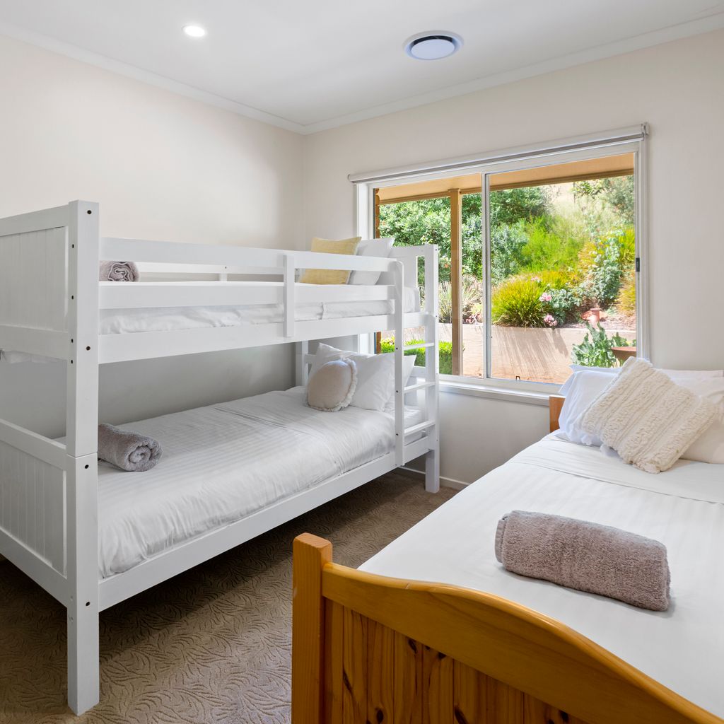 Monkey Gully Retreat – Pool – Mansfield – Sleeps 9