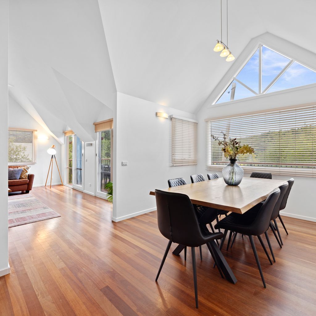 Jarrah Lodge – Sleeps 10 – Merrijig