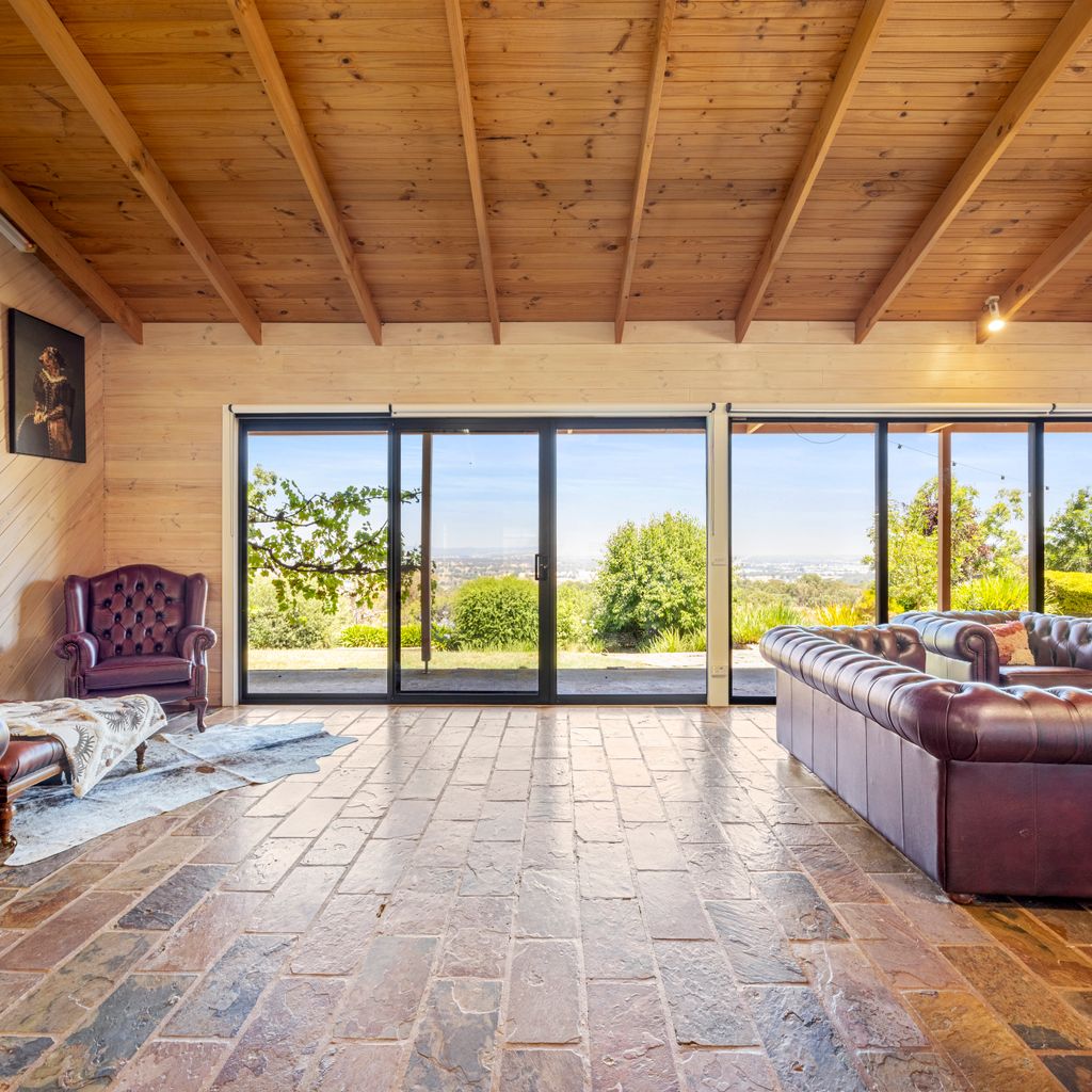 Country Escape | 3BR Home with Panoramic Views
