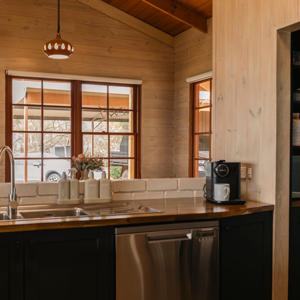 Country Escape on 23 Acres | 3BR Home with Panoramic Views