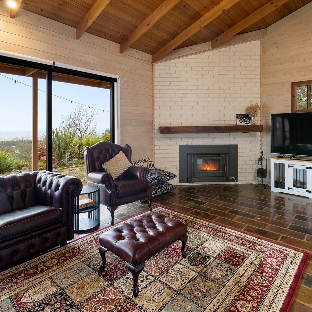 Country Escape on 23 Acres | 3BR Home with Panoramic Views