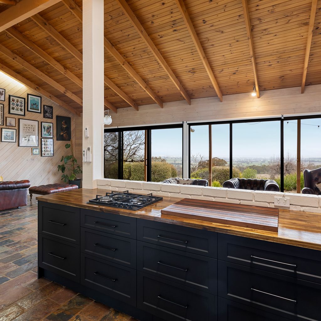 Country Escape on 23 Acres | 3BR Home with Panoramic Views
