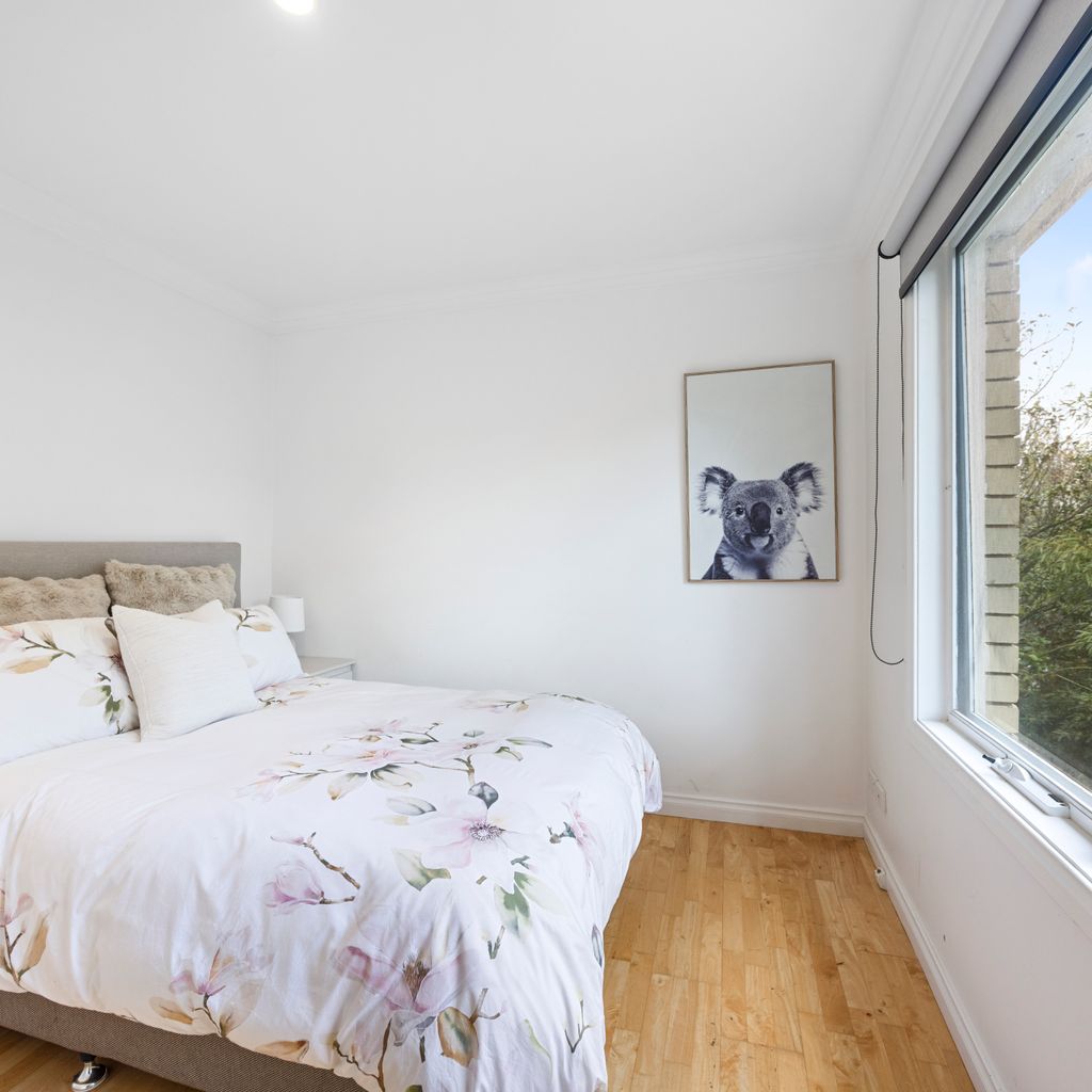 Serene 2BR Retreat in Goughs Bay – Steps from Nature & Water