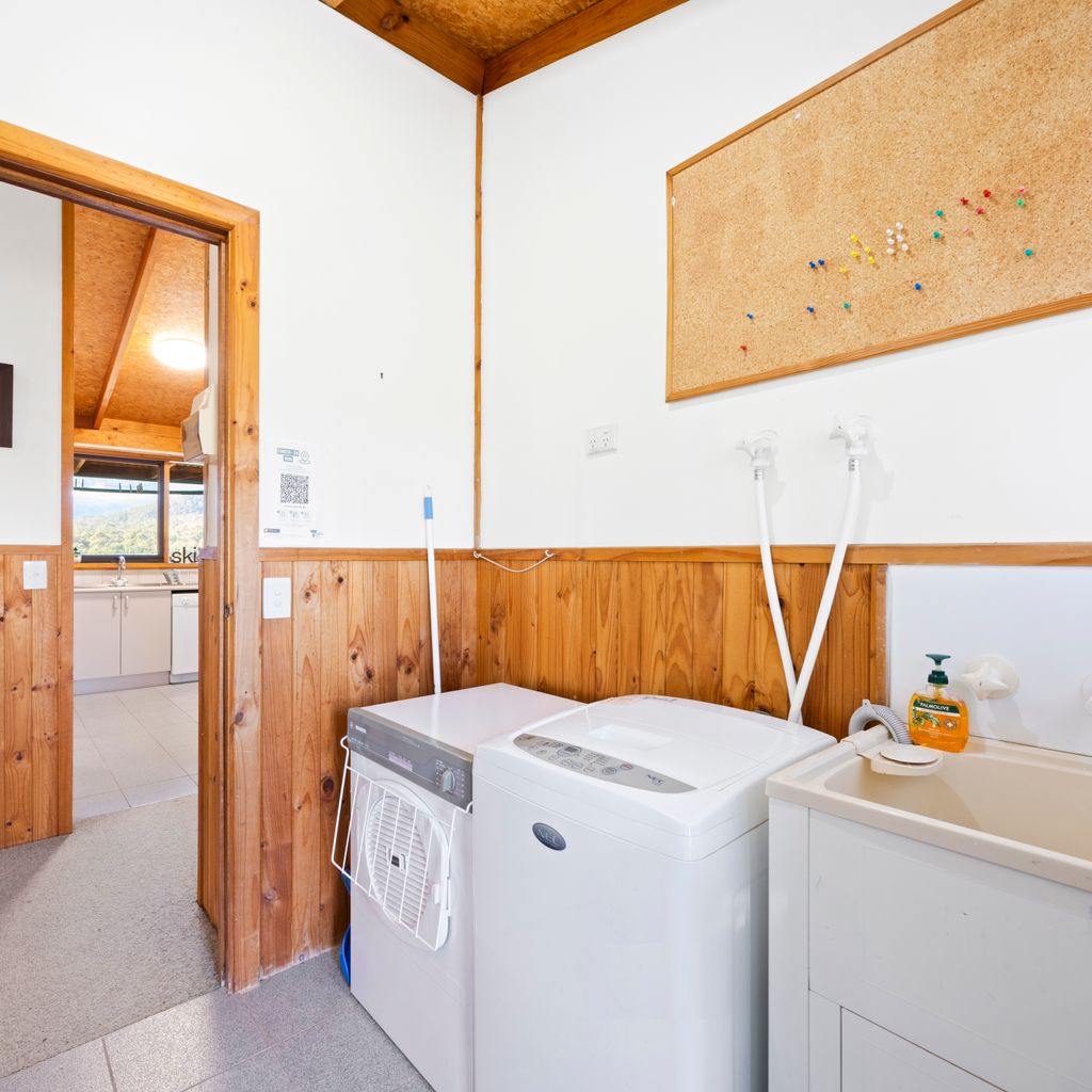 Alpine Vista with Stunning Mt Buller Views
