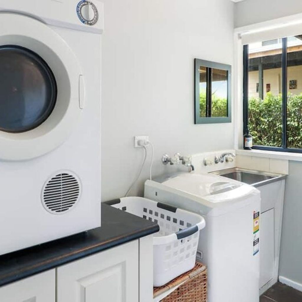 Lakeview Retreat Bonnie Doon – Sleeps 12