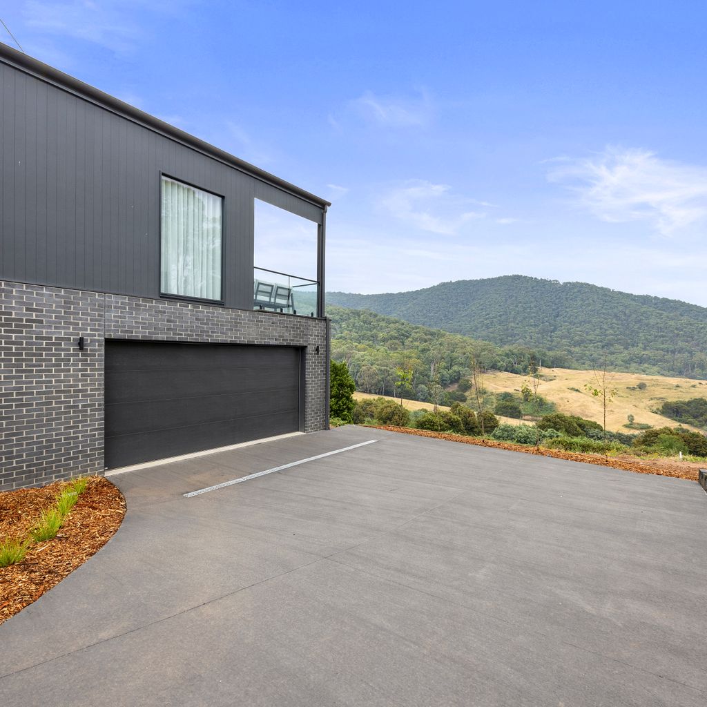 The Pinnacle – Sleeps 10 – Merrijig