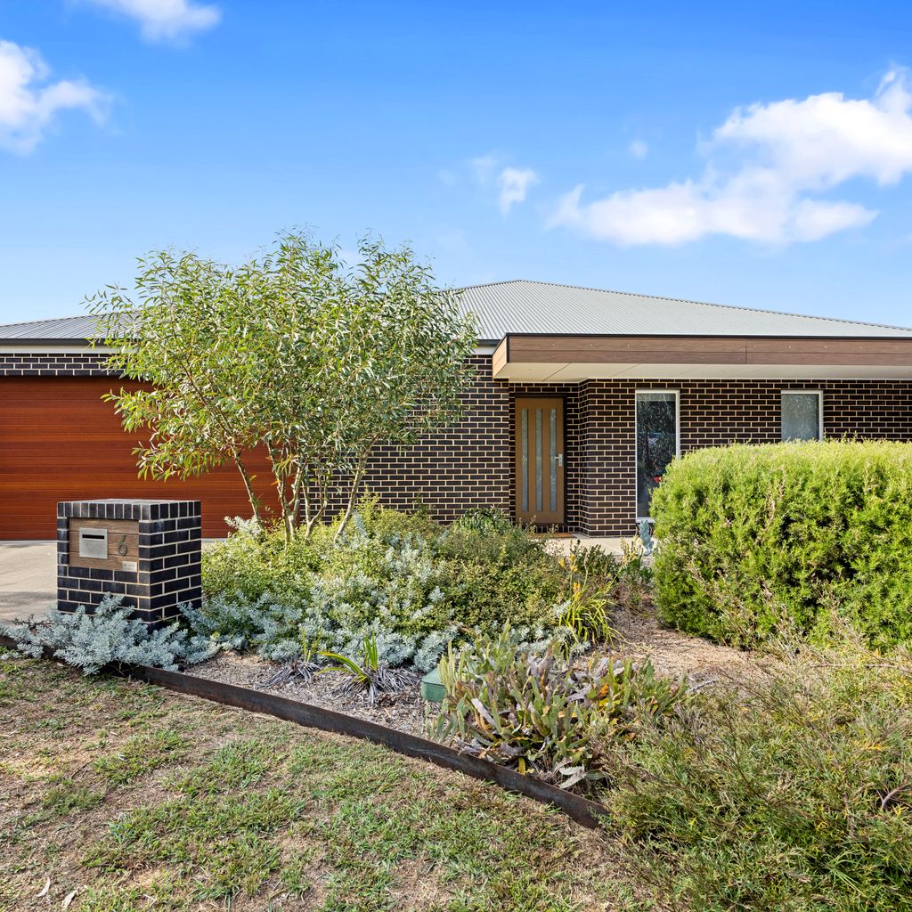 Spacious 4-Bedroom Retreat