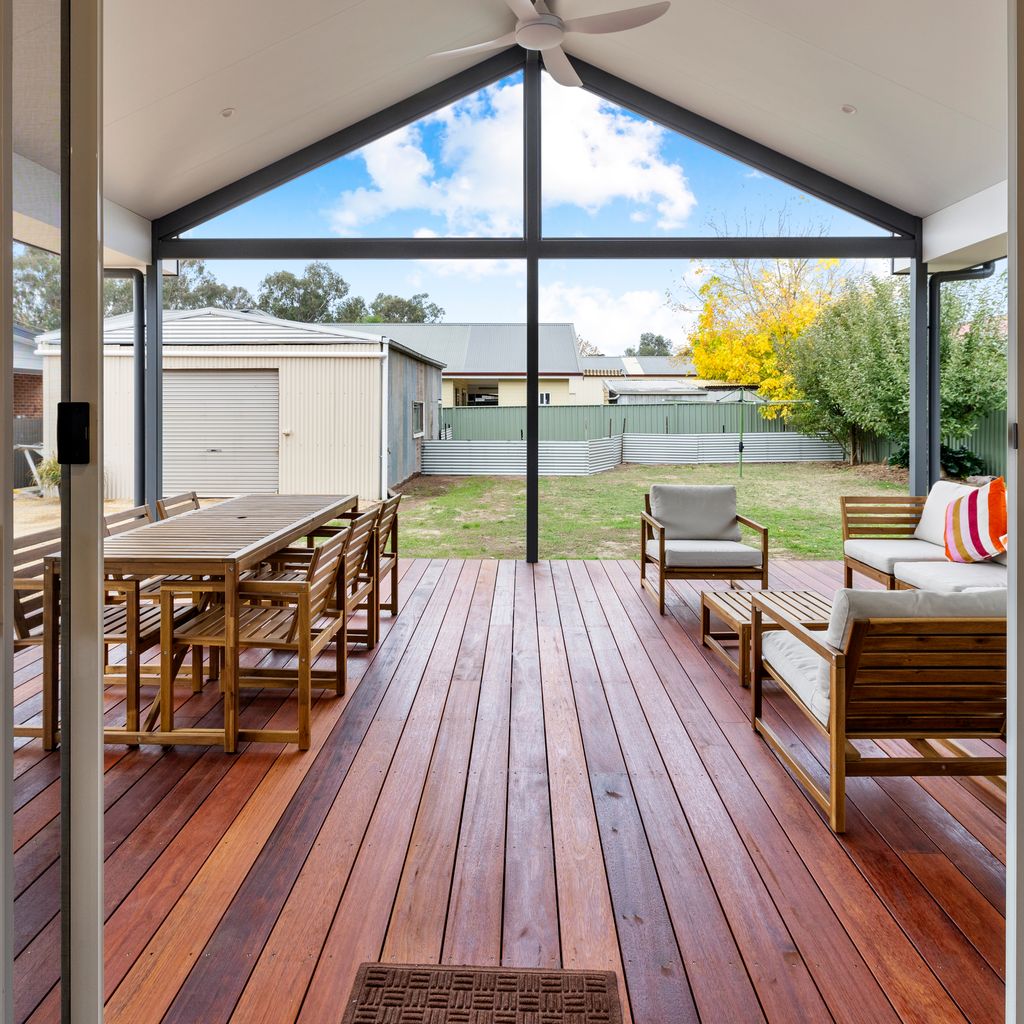 Timber Mill Cottage – Mansfield