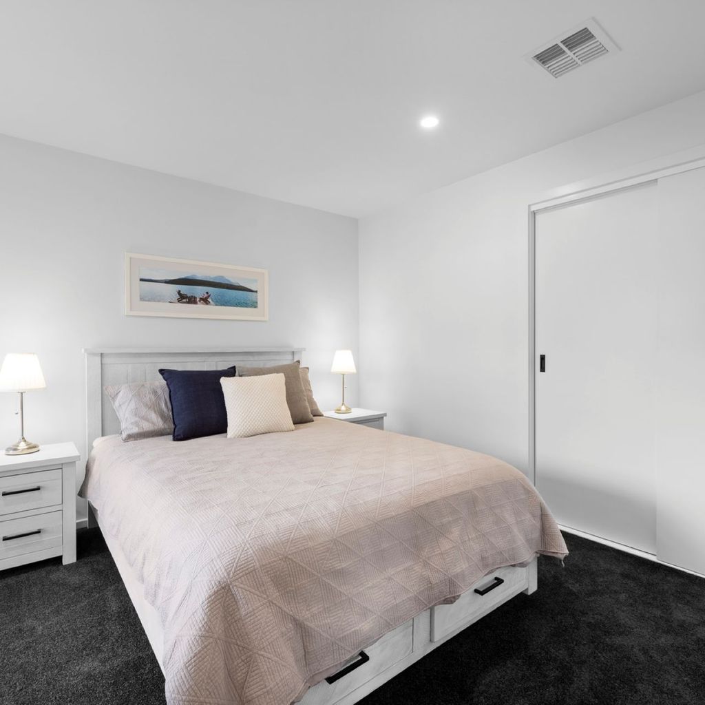 Mansfield Retreat by the Golf Course