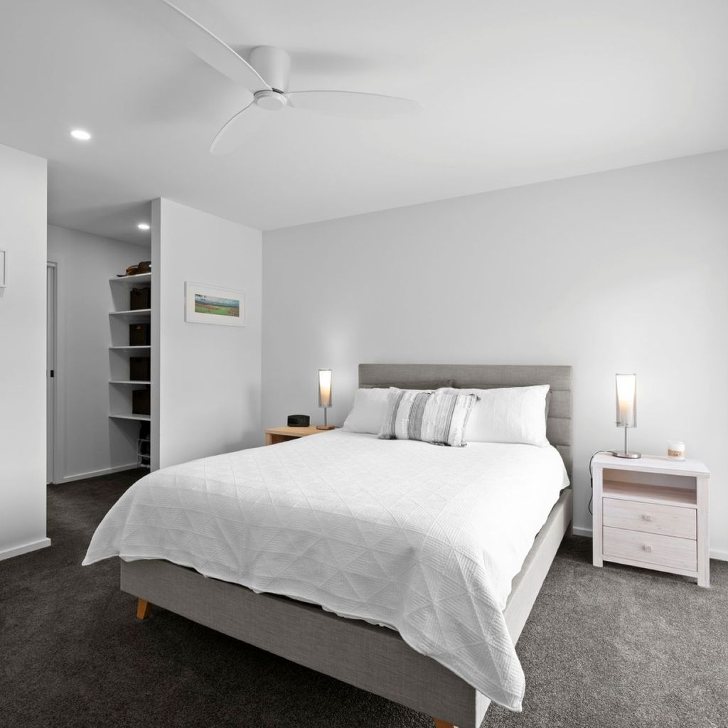Mansfield Retreat by the Golf Course