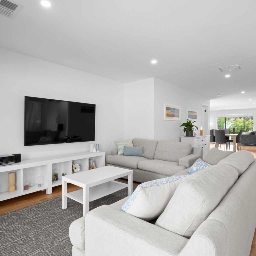 Mansfield Retreat by the Golf Course